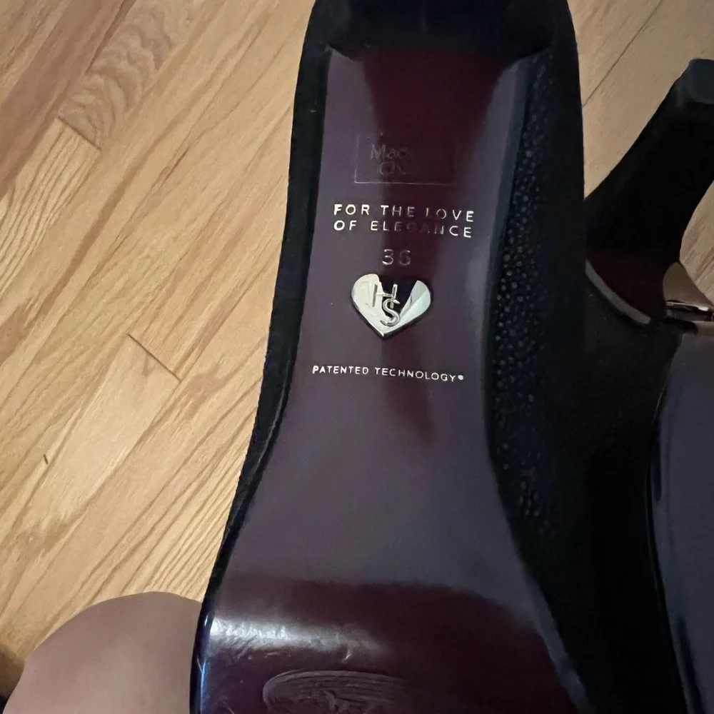 BRAND NEW Tamaris Speckled Black Suede Pumps, 6 - Picture 6 of 7